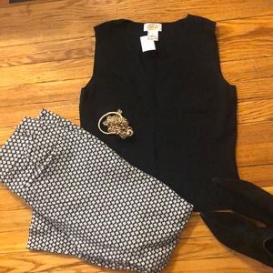 Talbots Sleeveless V neck Knit top